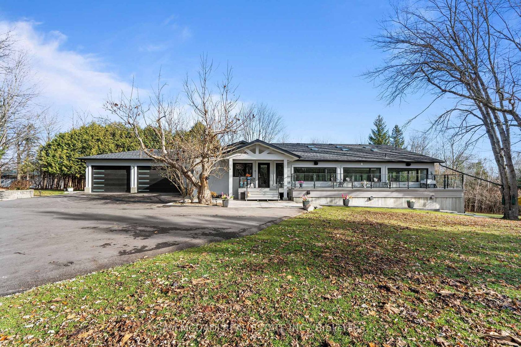 2993 Innisfil Beach Road, Rural Innisfil, Innisfil photo number 2 2993 Innisfil Beach Road, Rural Innisfil, Innisfil photo number 2