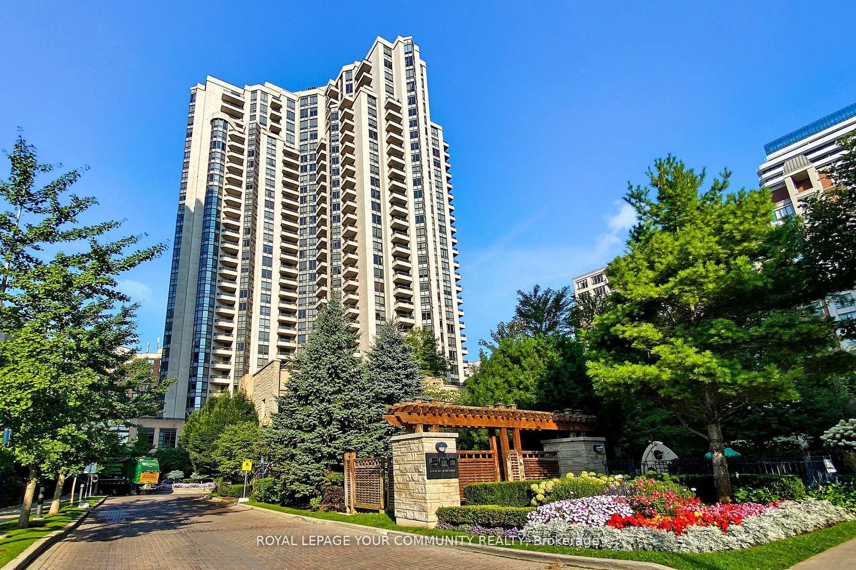 1719 - 500 Doris Avenue, Willowdale East, Toronto 