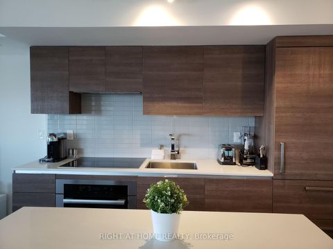 Photo 2 at 1610 - 200 Bloor Street W, Annex, Toronto