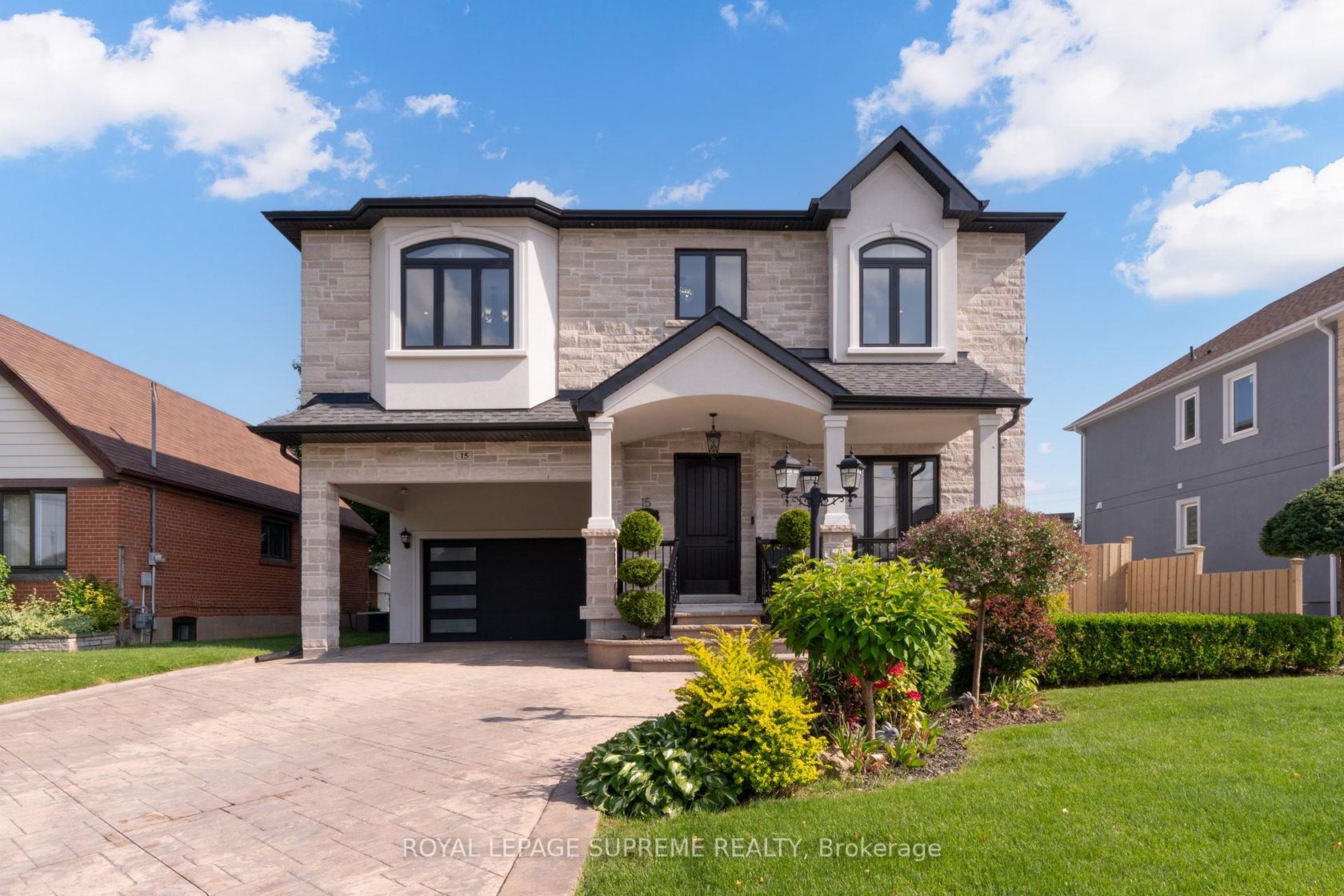 15 Parkchester Road, Amesbury, Toronto 