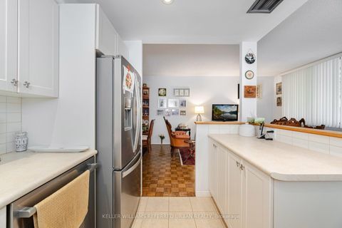 Photo 11 at 109/209 - 30 Glen Elm Avenue E, Moore Park, Toronto