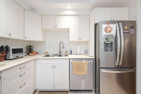 Photo 13 at 109/209 - 30 Glen Elm Avenue E, Moore Park, Toronto