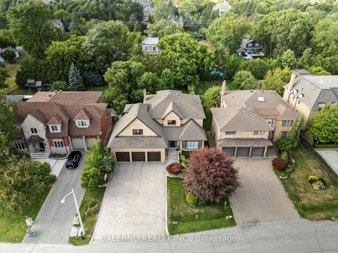 Photo 1 at 32 Donna Mae Crescent, Yorkhill, Vaughan