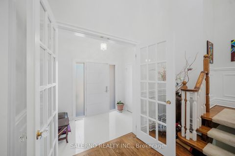 Photo 4 at 32 Donna Mae Crescent, Yorkhill, Vaughan
