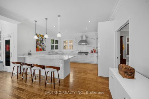 Photo 11 at 32 Donna Mae Crescent, Yorkhill, Vaughan