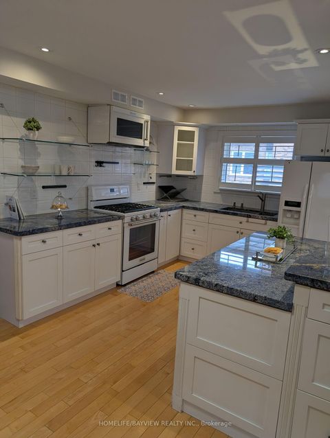 Photo 22 at 18 - 18 Oaken Gate Way, Windfields, Toronto