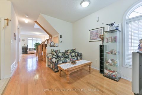 Photo 5 at 208 Cabernet Road, Patterson, Vaughan