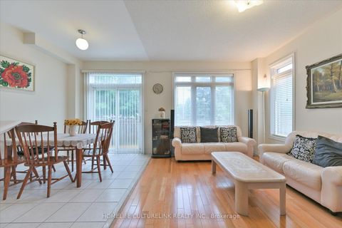 Photo 7 at 208 Cabernet Road, Patterson, Vaughan
