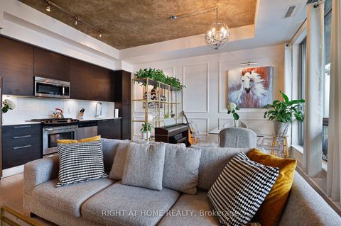 Photo 3 at 703 - 399 Adelaide Street W, Waterfront Communities C1, Toronto