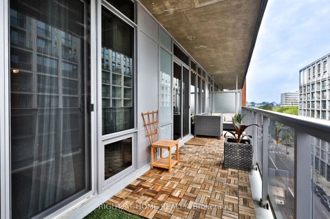 Photo 17 at 703 - 399 Adelaide Street W, Waterfront Communities C1, Toronto
