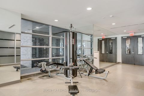 Photo 22 at 703 - 399 Adelaide Street W, Waterfront Communities C1, Toronto