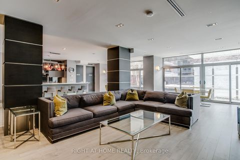 Photo 23 at 703 - 399 Adelaide Street W, Waterfront Communities C1, Toronto