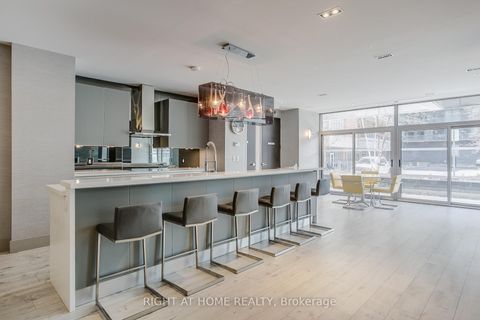 Photo 24 at 703 - 399 Adelaide Street W, Waterfront Communities C1, Toronto