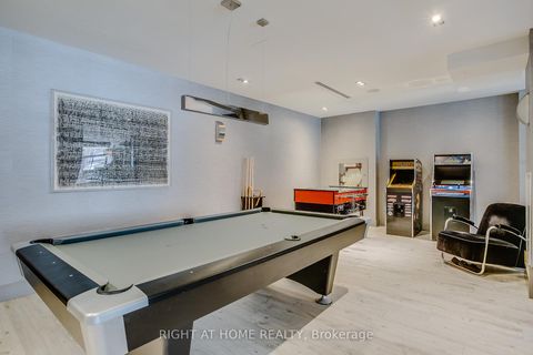 Photo 26 at 703 - 399 Adelaide Street W, Waterfront Communities C1, Toronto