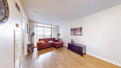 Photo 7 at 707 - 51 Harrison Garden Boulevard, Willowdale East, Toronto