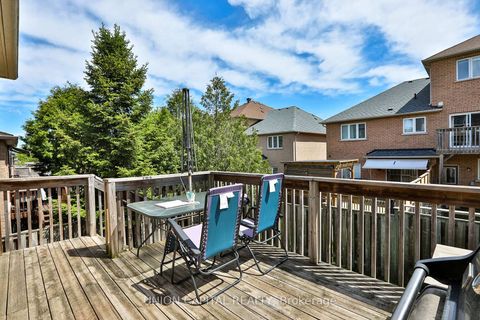 Photo 30 at 136 Mistywood Crescent, Patterson, Vaughan
