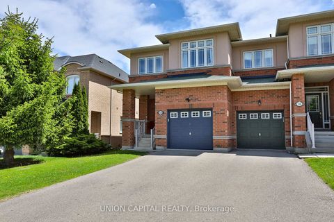 Photo 37 at 136 Mistywood Crescent, Patterson, Vaughan