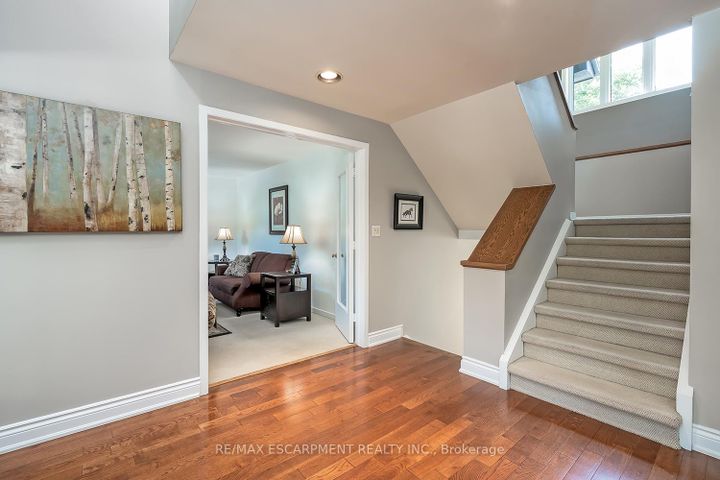 Photo 13 at 275 Alexander Court, Brant, Burlington