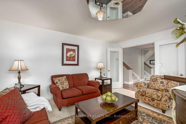Photo 16 at 275 Alexander Court, Brant, Burlington