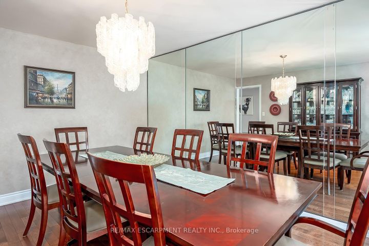 Photo 20 at 275 Alexander Court, Brant, Burlington