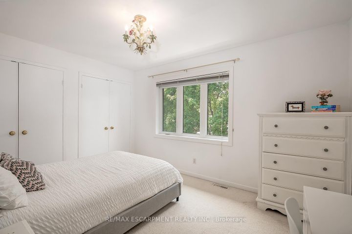 Photo 32 at 275 Alexander Court, Brant, Burlington