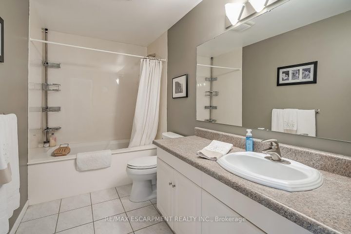 Photo 34 at 275 Alexander Court, Brant, Burlington