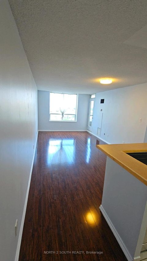 Photo 7 at 916 - 29 Northern Hts Drive, Langstaff, Richmond Hill
