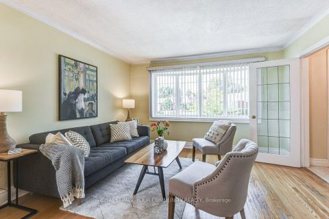 Photo 4 at 17 Dyson Boulevard, Maryvale, Toronto