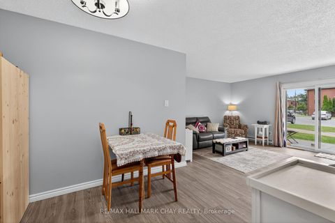 Photo 9 at B4 - 179 Edgehill Drive, Edgehill Drive, Barrie