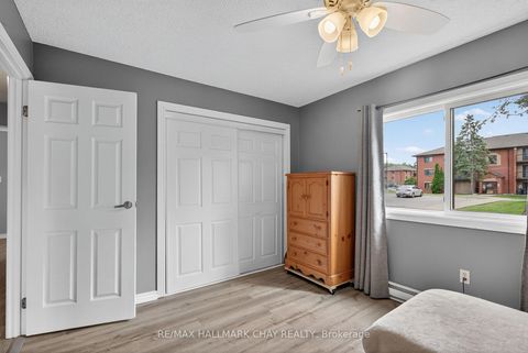 Photo 13 at B4 - 179 Edgehill Drive, Edgehill Drive, Barrie Photo 13 at B4 - 179 Edgehill Drive, Edgehill Drive, Barrie