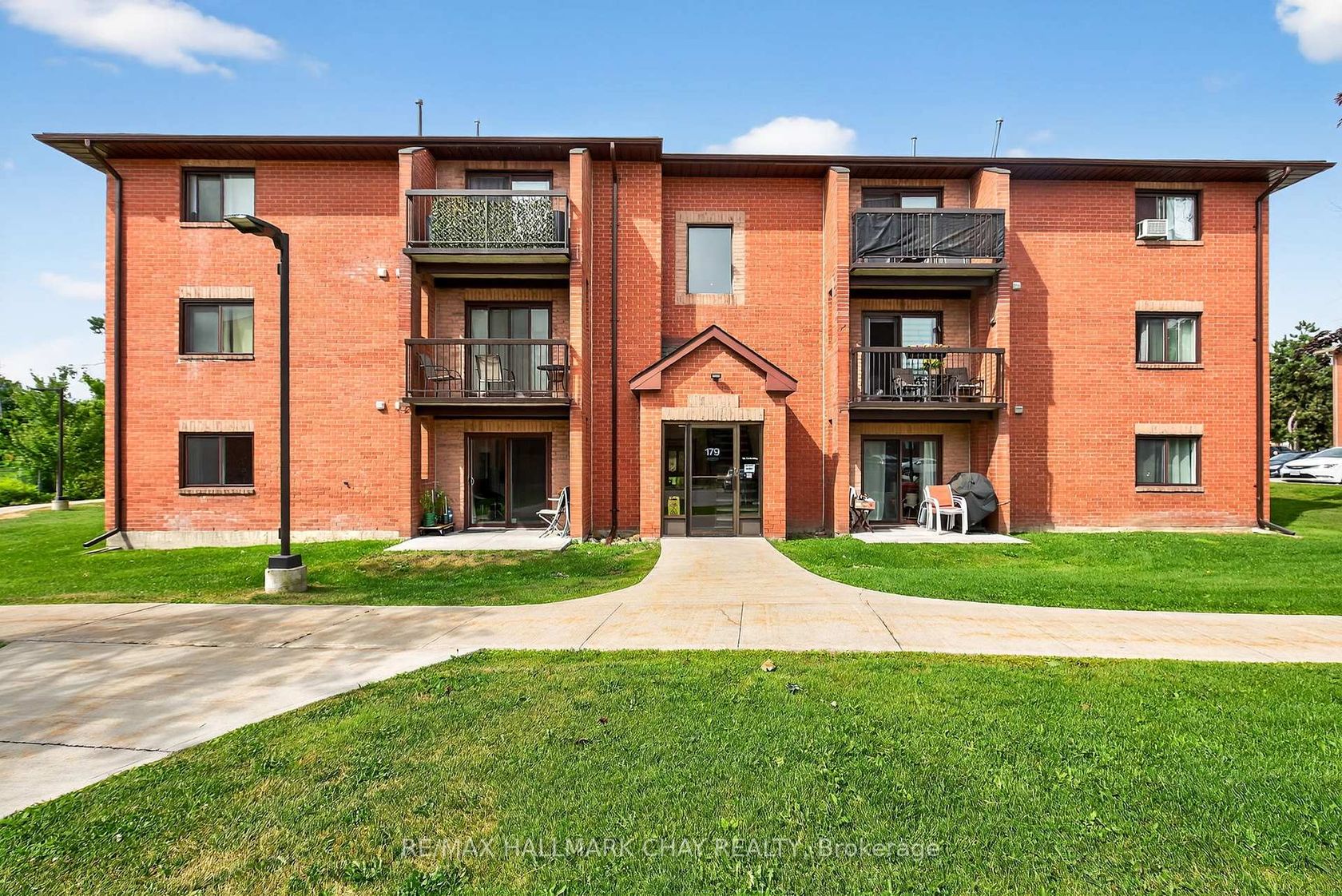 B4 - 179 Edgehill Drive, Edgehill Drive, Barrie photo number 2