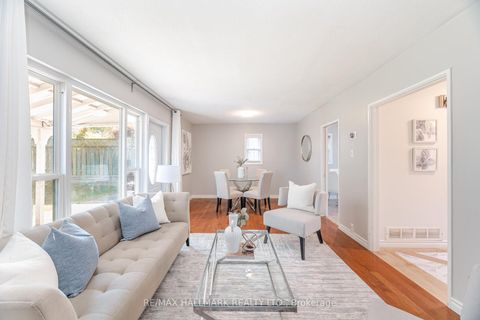 Photo 11 at 73 Dogwood Crescent, Bendale, Toronto
