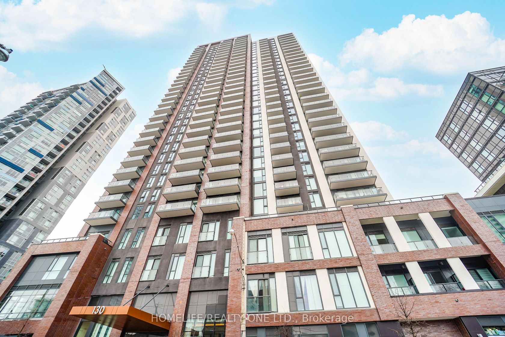 2002 - 130 River Street, Regent Park, Toronto 