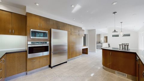 Photo 16 at 39 Harrison Road, Windfields, Toronto