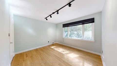 Photo 29 at 39 Harrison Road, Windfields, Toronto
