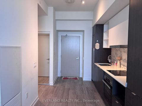 Photo 2 at 7007 - 55 Cooper Street, Waterfront Communities C8, Toronto Photo 2 at 7007 - 55 Cooper Street, Waterfront Communities C8, Toronto