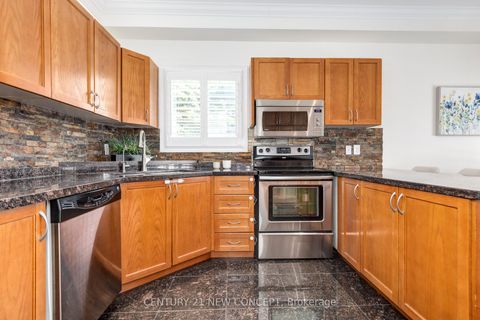 Photo 16 at 2587 Carberry Way, WM Westmount, Oakville