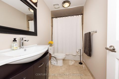 Photo 33 at 2587 Carberry Way, WM Westmount, Oakville