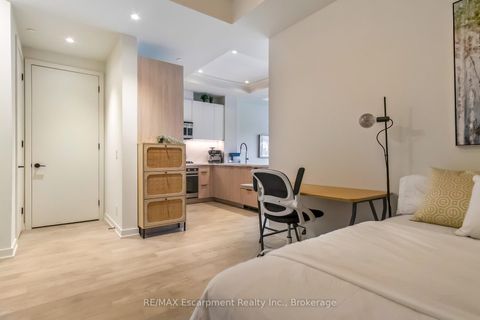 Photo 5 at 205 - 123 Maurice Drive, CO Central, Oakville