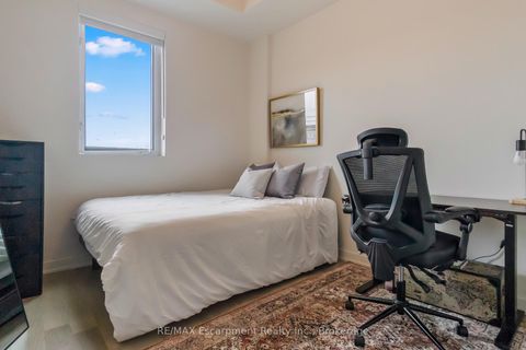 Photo 14 at 205 - 123 Maurice Drive, CO Central, Oakville