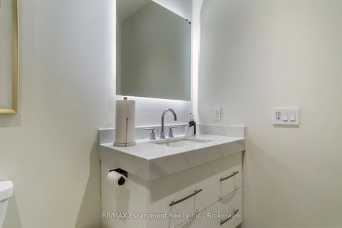 Photo 17 at 205 - 123 Maurice Drive, CO Central, Oakville