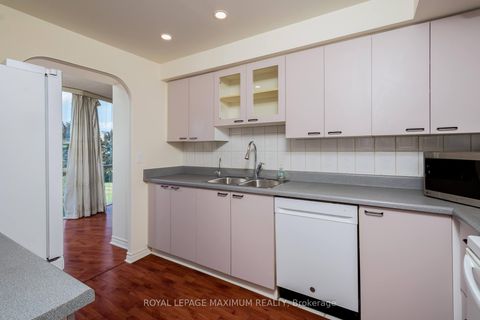 Photo 10 at 308 - 20 Harding Boulevard W, North Richvale, Richmond Hill