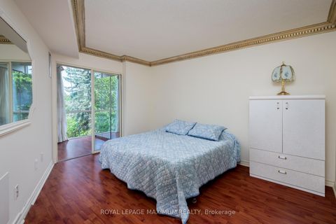 Photo 12 at 308 - 20 Harding Boulevard W, North Richvale, Richmond Hill