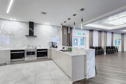Photo 28 at 308 - 20 Harding Boulevard W, North Richvale, Richmond Hill