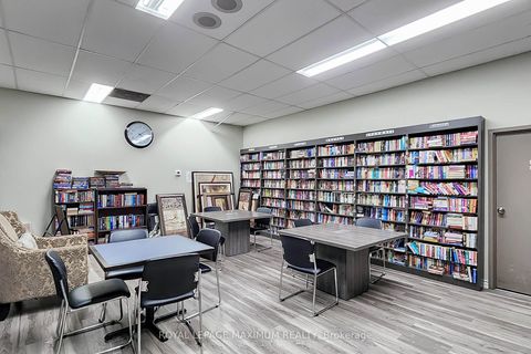 Photo 31 at 308 - 20 Harding Boulevard W, North Richvale, Richmond Hill