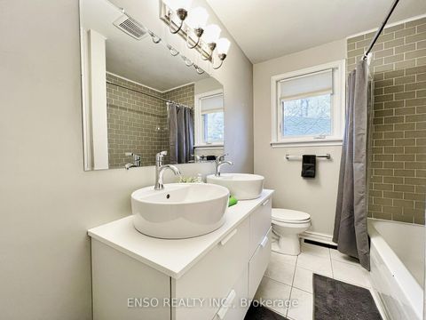 Photo 17 at 24 Gentry Crescent, Crosby, Richmond Hill