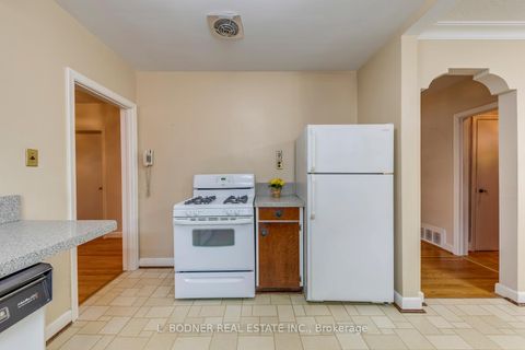 Photo 12 at 150 Silverhill Drive, City Centre West, Toronto
