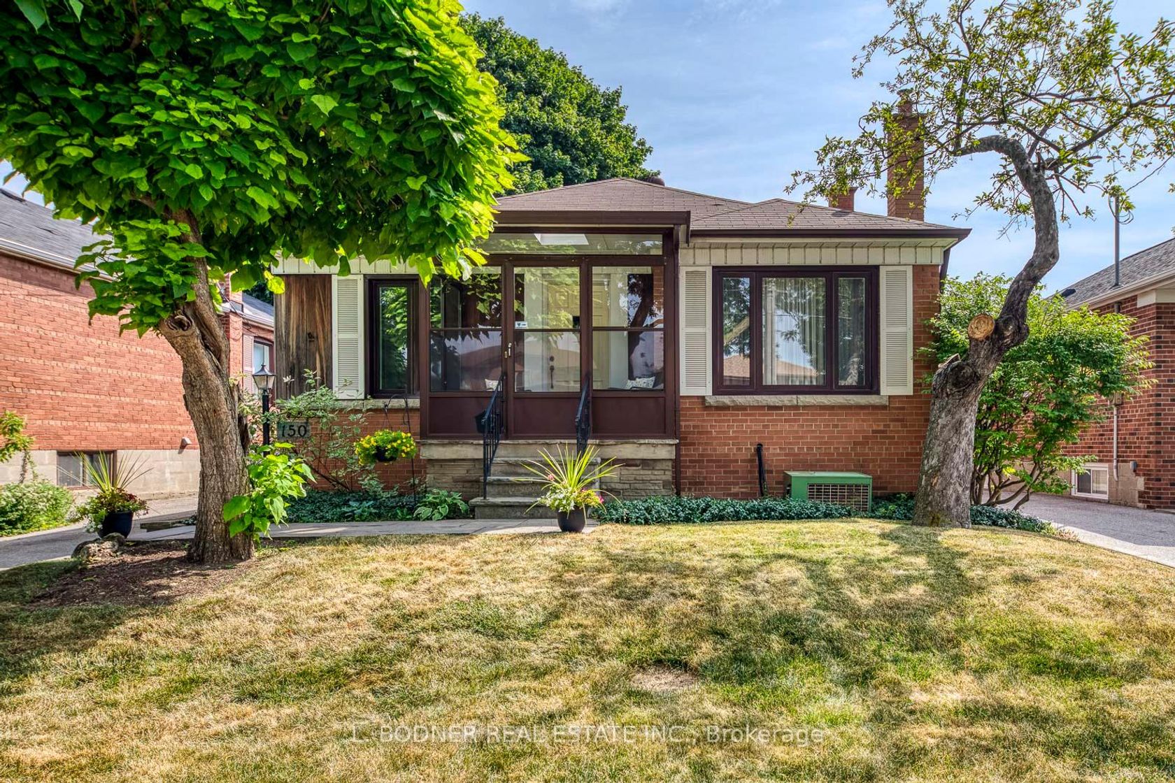 150 Silverhill Drive, City Centre West, Toronto 