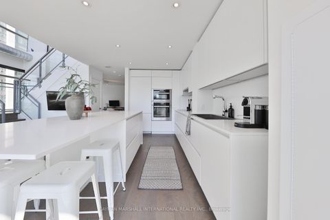 Photo 8 at 627 - 637 Lake Shore Boulevard W, Waterfront Communities C1, Toronto
