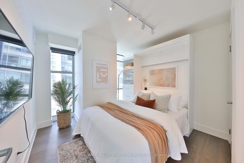 Photo 23 at 627 - 637 Lake Shore Boulevard W, Waterfront Communities C1, Toronto